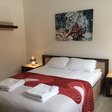 Apartment Mona Warsaw Przy Stacji Metra Exteriör bild